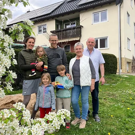 Fraenkische Auszeit - Am Walberla Wiesenthau
